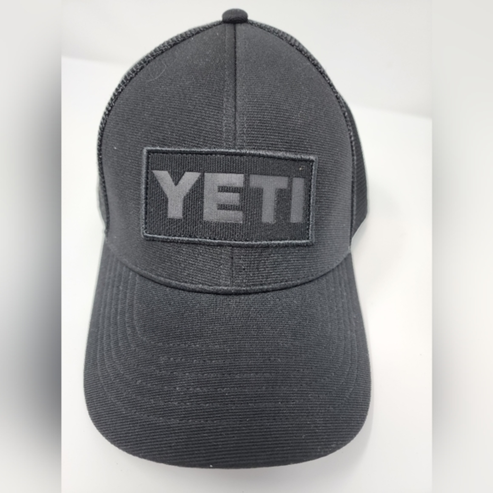 YETI Black Adjustable‎ Baseball Hat
